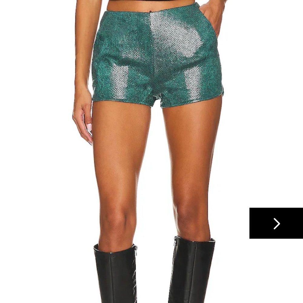 Superdown blaire faux suede short sz L Teal Snake All Over Print
